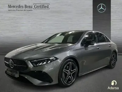 Usado Mercedes A180 136 CV (100 kW) 2026 Gris montaña