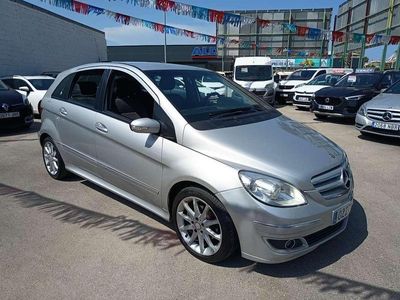 Mercedes B180