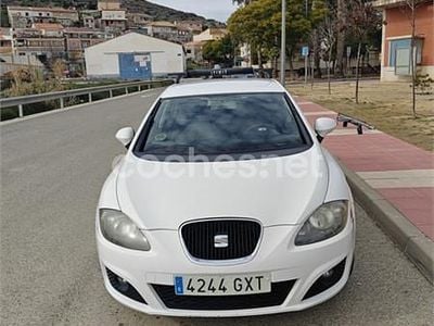 Blanco Usado 2010 Seat Leon Reference Berlina | 4990 € (Precio justo)