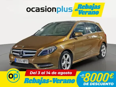 Usado Mercedes B180 109 CV (80 kW) 2013 Marrón Utilitario
