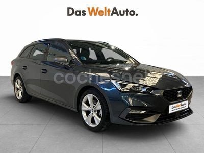 Gris Usado 2024 Seat Leon FR Familiar | 25.390 € (Precio justo)