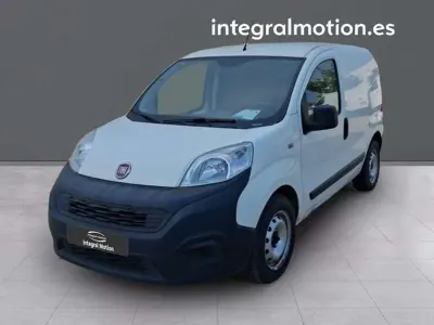 Usado Fiat Fiorino 80 CV (58 kW) 2021 Blanco Monovolumen