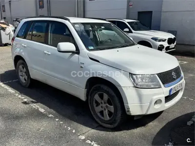 Begagnad Suzuki Grand Vitara 129 HK (94 kW) 2007 Vit SUV