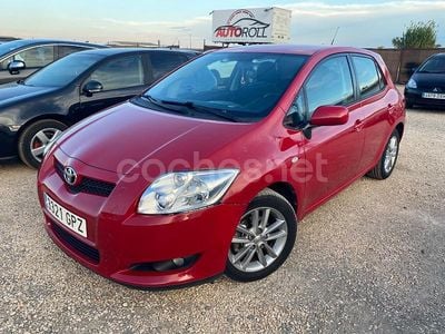 Granate Usado 2009 Toyota Auris Berlina | 5800 € (Caro)