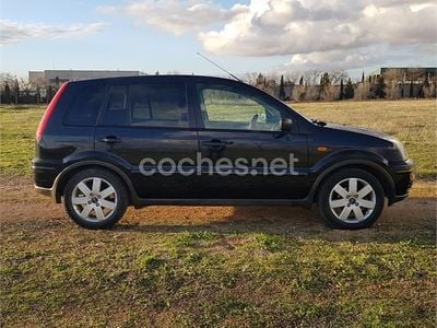 Usado Ford Fusion 68 CV (50 kW) 2004 Negro Utilitario