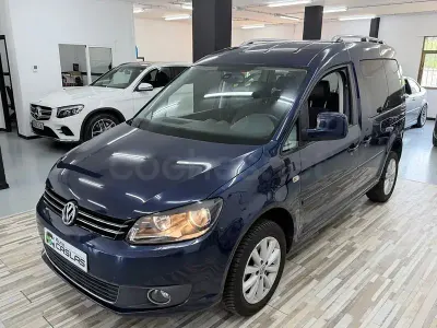 Usado VW Caddy Trendline 140 CV (102 kW) 2015 Azul Monovolumen