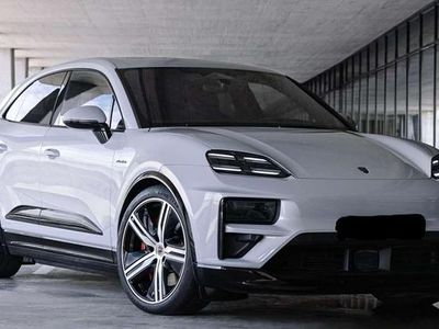 Nuevo Porsche Macan Turbo 469 kW (639 CV) 2025 Gris SUV