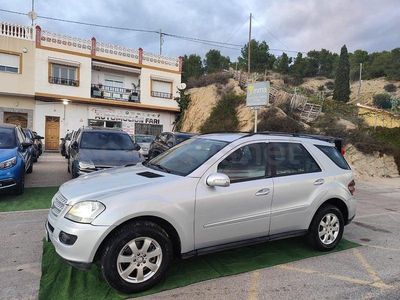 Usado Mercedes ML320 224 CV (164 kW) 2008 Gris / plata SUV