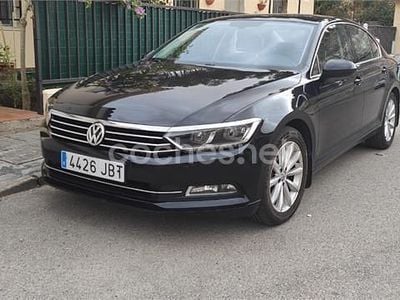 Usado VW Passat Advance 150 CV (110 kW) 2015 Negro Berlina