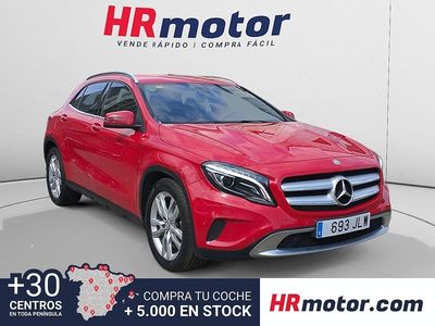 Rojo Usado 2016 Mercedes GLA200 Urban SUV | 19.610 € (Precio justo)