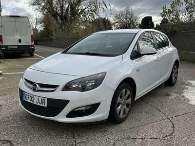 Blanco Usado 2010 Opel Astra Cosmo Utilitario | 5500 € (Precio justo)