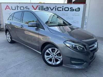 Usado Mercedes B180 Urban 109 CV (80 kW) 2016 Gris / plata Utilitario