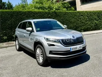 Usado Skoda Kodiaq Ambition 150 CV (110 kW) 2020 Gris / plata SUV