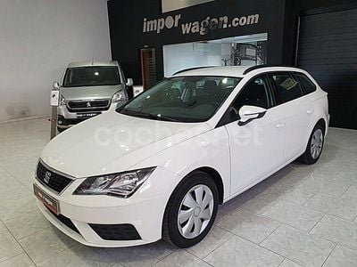 Usado Seat Leon Style 115 CV (84 kW) 2020 Blanco Familiar