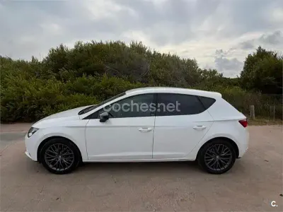 Usado Seat Leon CONNECT 110 CV (80 kW) 2015 Blanco Berlina