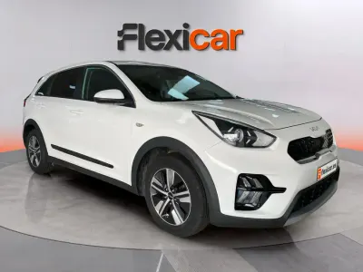Usado Kia Niro 141 CV (103 kW) 2022 Blanco SUV