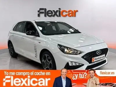 Usado Hyundai i30 N Line 100 CV (73 kW) 2024 Blanco Berlina
