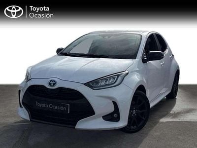 Blanco Usado 2022 Toyota Yaris Hybrid Style Utilitario | 20.190 € (Un poco caro)