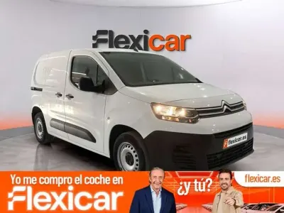 Usado Citroën Berlingo Live 102 CV (75 kW) 2019 Blanco Monovolumen