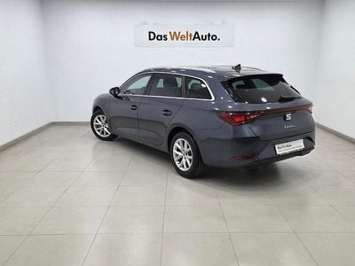 Usado Seat Leon Style 116 CV (85 kW) 2025 Gris Familiar