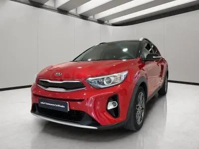 Usado Kia Stonic 120 CV (88 kW) 2019 Rojo SUV