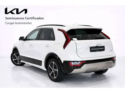 Usado Kia Niro 141 CV (103 kW) 2023 Blanco SUV