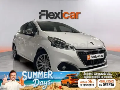Usado Peugeot 208 Allure 110 CV (80 kW) 2018 Blanco Utilitario
