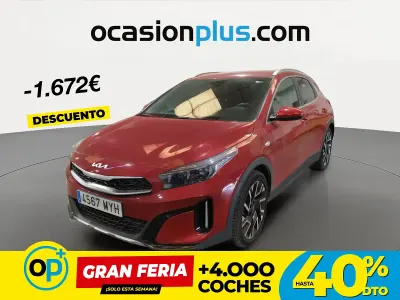Usado Kia XCeed 100 CV (73 kW) 2025 Rojo SUV
