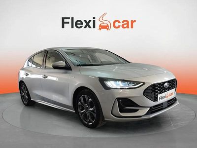 Usado Ford Focus ST-Line 126 CV (92 kW) 2023 Gris Berlina