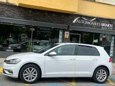 Usado VW Golf VII Advance 115 CV (84 kW) 2019 Blanco Berlina