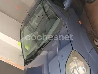 Usado Ford Fiesta Ambiente 70 CV (51 kW) 2007 Azul Utilitario