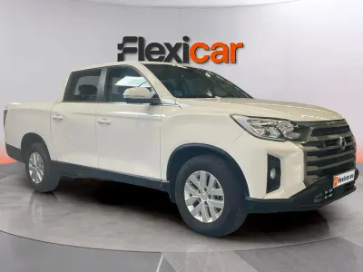 Usado SsangYong Musso 204 CV (150 kW) 2023 Blanco Pickup/Camioneta