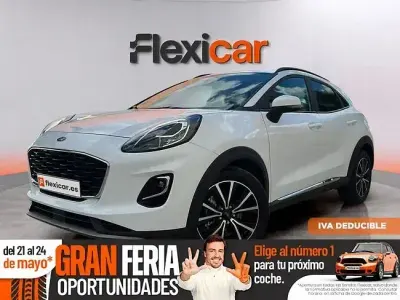 Käytetty Ford Puma Titanium 125 HP (91 kW) 2022 Valkoinen Katumaasturi