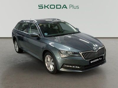 Gris Usado 2020 Skoda Superb Ambition Familiar | 19.990 € (Un poco caro)