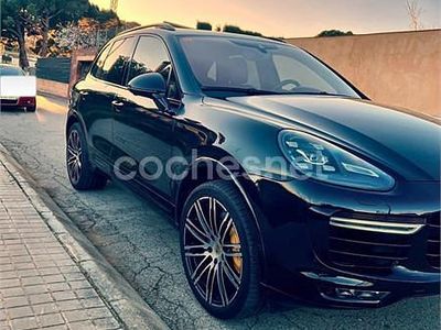 Usado Porsche Cayenne Turbo S 570 CV (419 kW) 2016 Negro SUV