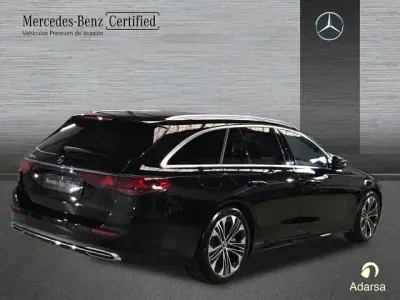 Usado Mercedes E300 313 CV (230 kW) 2025 Negro Familiar