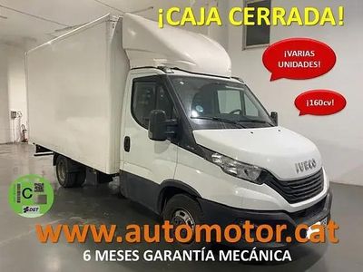 Begagnad Iveco Daily 160 HK (117 kW) 2023 Vit Sedan