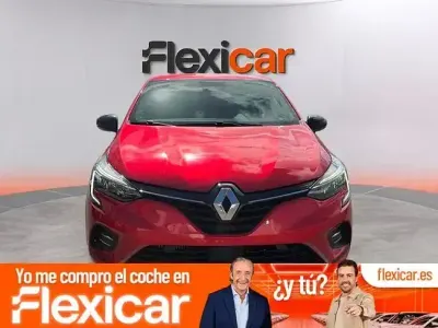 Usado Renault Clio SE 65 CV (47 kW) 2023 Rojo Utilitario