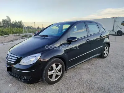 Usado Mercedes B200 140 CV (102 kW) 2007 Negro Monovolumen