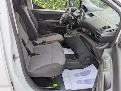 Usado Peugeot Partner Premium 100 CV (73 kW) 2020 Blanco Monovolumen