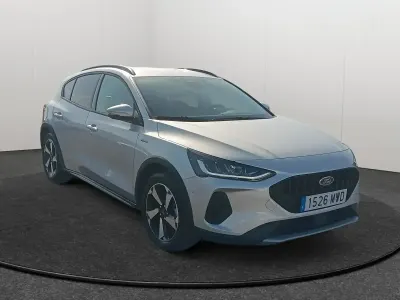 Usado Ford Focus Active 155 CV (114 kW) 2024 Gris / plata Berlina