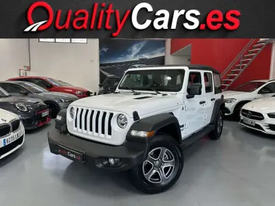 Usado Jeep Wrangler Unlimited Sport 268 CV (197 kW) 2021 Blanco SUV