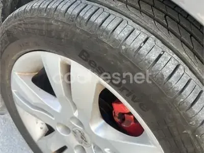 Usado Peugeot 5008 Sport 150 CV (110 kW) 2011 Gris / plata Monovolumen