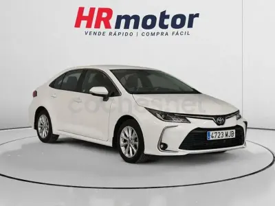 Usado Toyota Corolla Style 140 CV (102 kW) 2023 Blanco Berlina