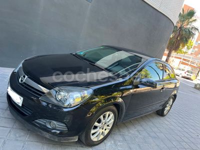 Opel Astra GTC