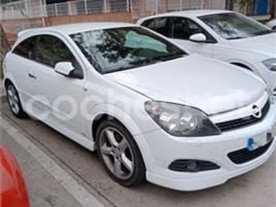 Usado Opel Astra GTC Sport 120 CV (88 kW) 2008 Blanco Berlina
