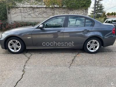 Usado BMW 320 Executive 150 CV (110 kW) 2008 Gris / plata Berlina