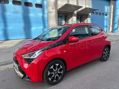 Occasion Toyota Aygo X-play 72 PK (52 kW) 2019 Rood Hatchback