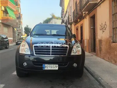 Usado SsangYong Rexton 165 CV (121 kW) 2006 Negro SUV