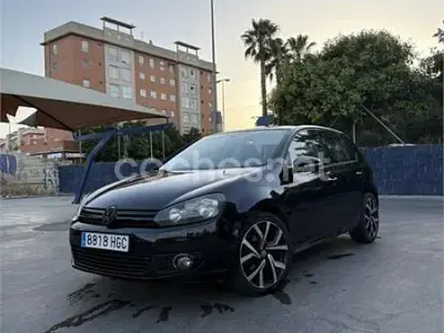 Usado VW Golf VI 105 CV (77 kW) 2011 Negro Utilitario